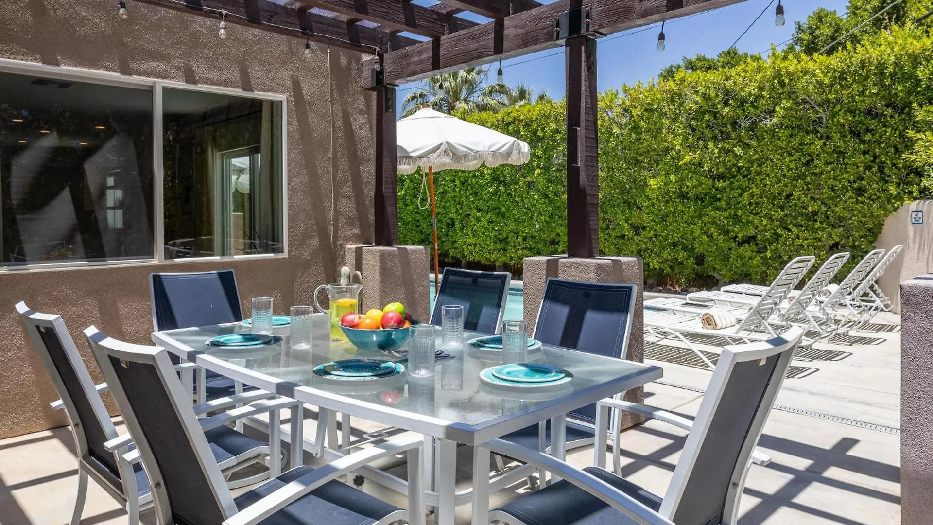 Only Inn Palm Springs By Acme House Company ABD