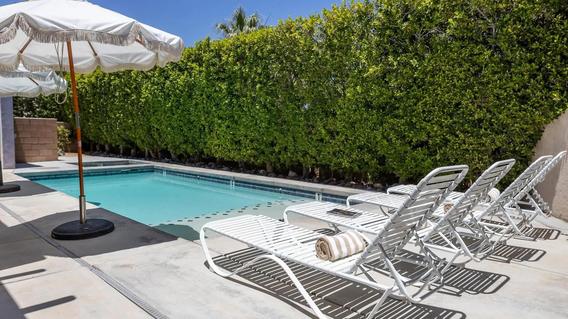 Only Inn Palm Springs By Acme House Company ABD